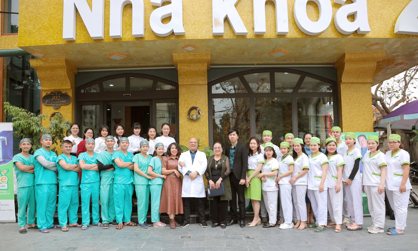 ĐỘI NGŨ BÁC SĨ NHA KHOA 24H